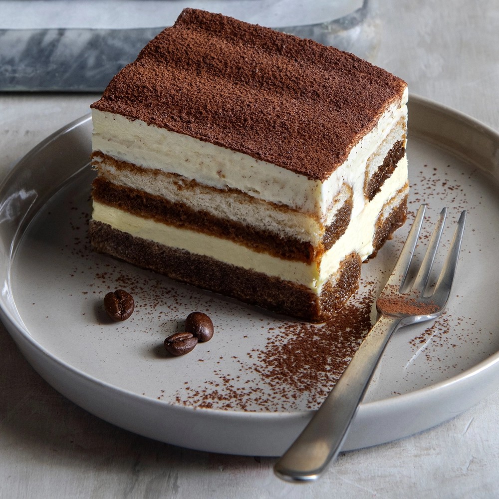 Tiramisu Cake